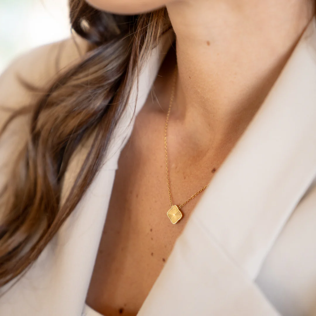 Flora Gold Necklace - Image 2
