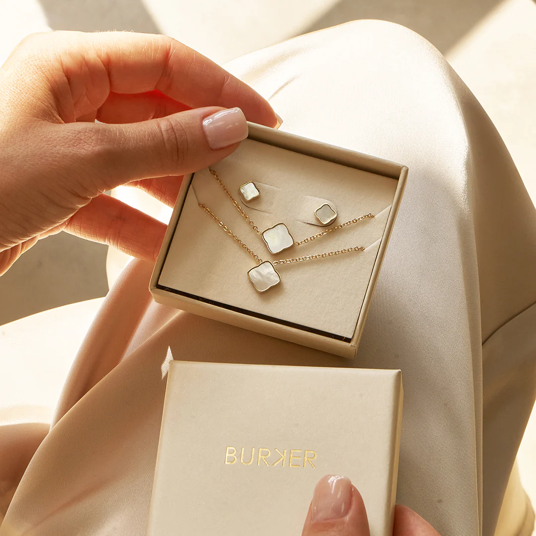 Flora Gold White Set - Image 2