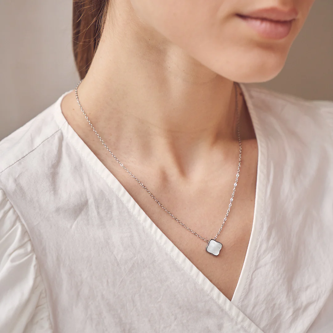 Flora Silver White Necklace - Image 4
